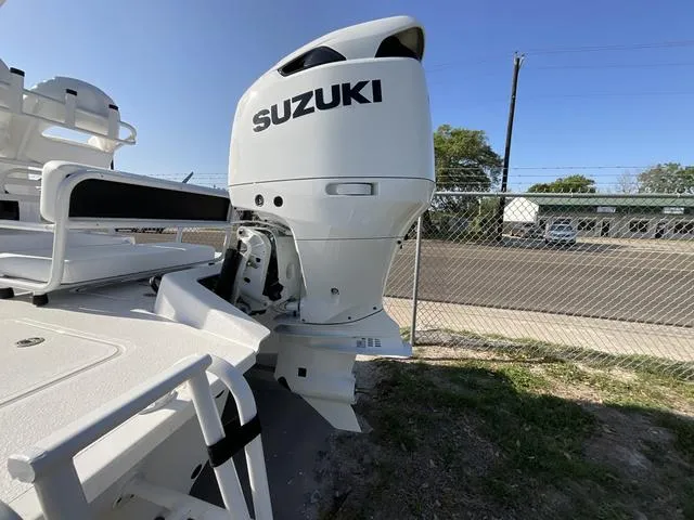 Slide: The Image of Majek M2 ILLUSION 2025 - 5