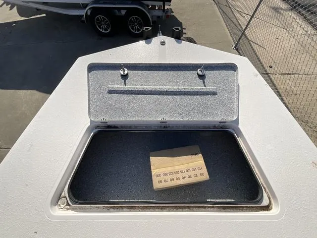 Slide: The Image of Majek M2 ILLUSION 2025 - 8