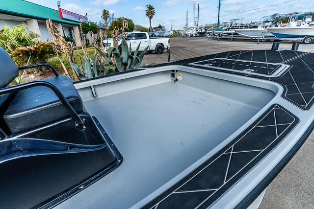 Slide: The Image of Majek M2 ILLUSION 2023 - 10