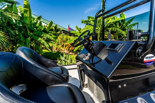 Slide: The Image of Majek M2 ILLUSION 2023 - 19