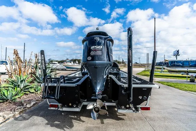 Slide: The Image of Majek M2 ILLUSION 2023 - 4