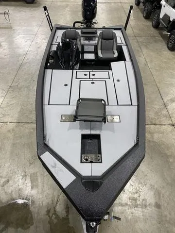 Slide: The Image of Xpress H20C CRAPPIE w/ YAMAHA 175 2025 - 13