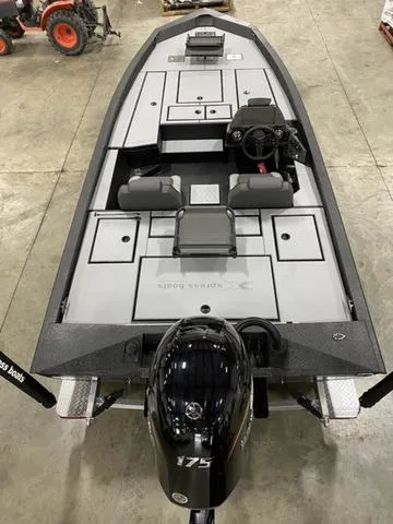 Slide: The Image of Xpress H20C CRAPPIE w/ YAMAHA 175 2025 - 14