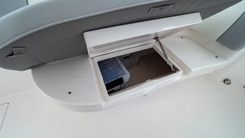 Slide: The Image of Intrepid 409 Valor 2022 - 107