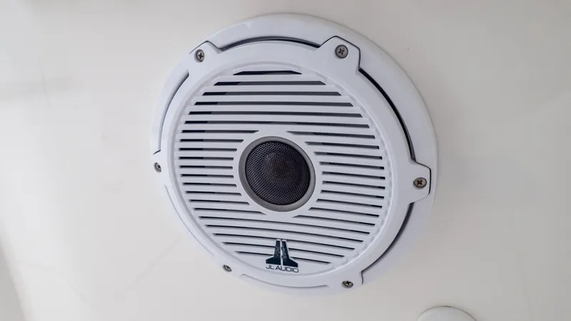 Slide: The Image of Intrepid 409 Valor 2022 - 123