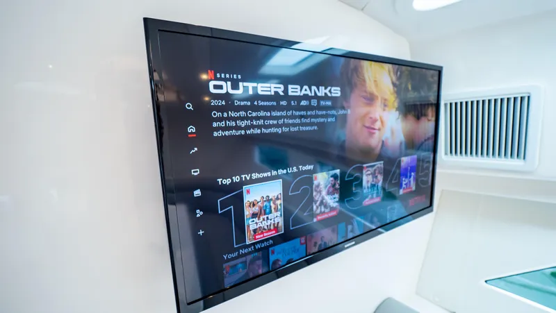 Slide: The Image of Intrepid 409 Valor 2022 - 125