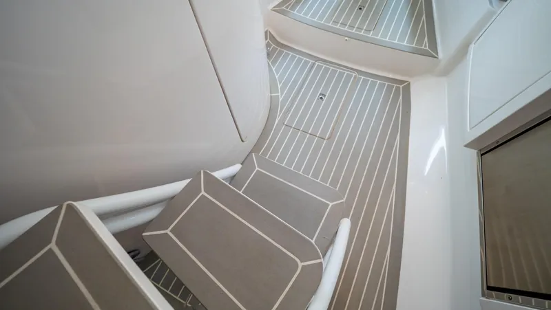 Slide: The Image of Intrepid 409 Valor 2022 - 128