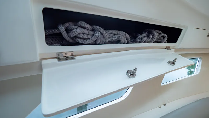 Slide: The Image of Intrepid 409 Valor 2022 - 140