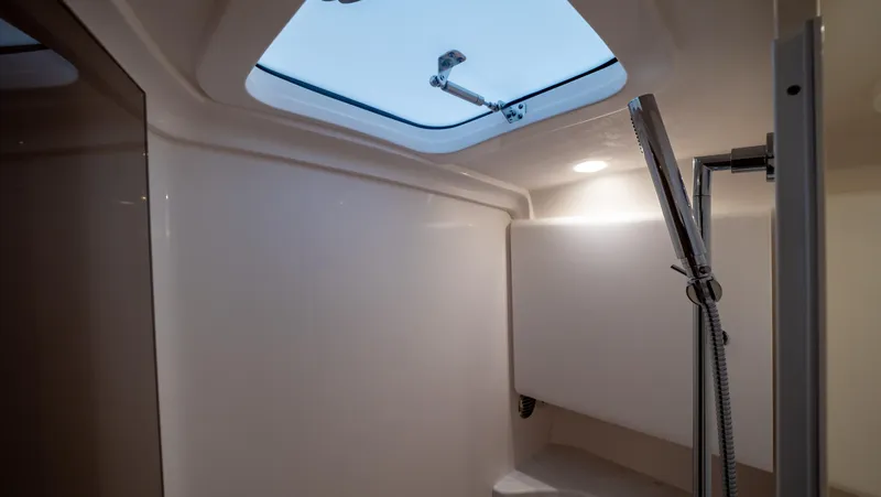 Slide: The Image of Intrepid 409 Valor 2022 - 145