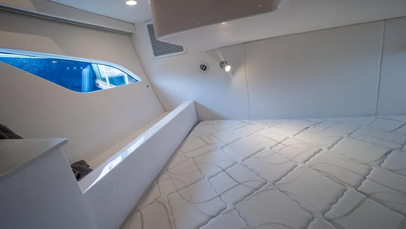 Slide: The Image of Intrepid 409 Valor 2022 - 155