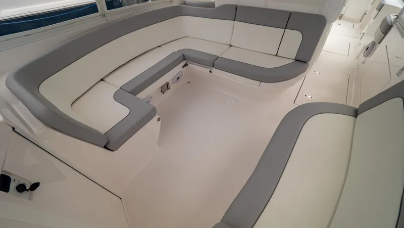 Slide: The Image of Intrepid 409 Valor 2022 - 159