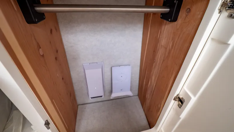 Slide: The Image of Intrepid 409 Valor 2022 - 160