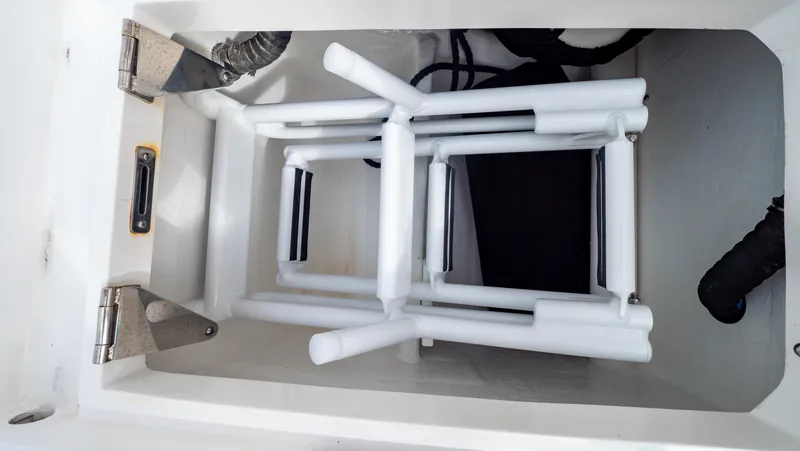 Slide: The Image of Intrepid 409 Valor 2022 - 60