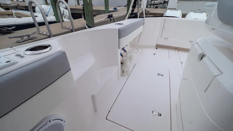 Slide: The Image of Intrepid 409 Valor 2022 - 80