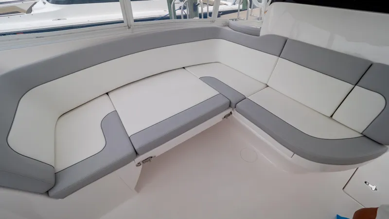 Slide: The Image of Intrepid 409 Valor 2022 - 98