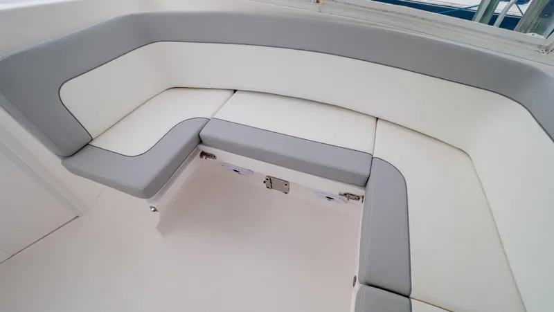 Slide: The Image of Intrepid 409 Valor 2022 - 99