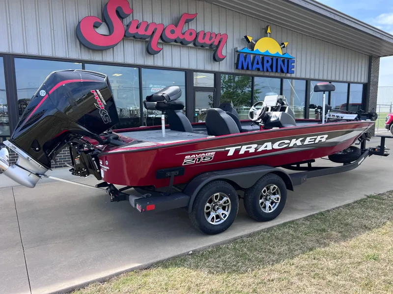 Slide: The Image of Tracker Savage 215 2025 - 86