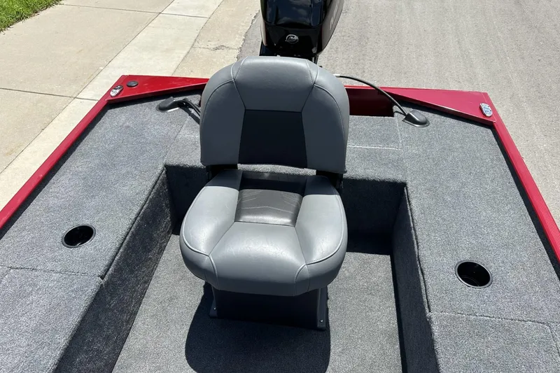 Slide: The Image of 2025 Tracker Panfish 17 boat with gray seat and red trim. - 12