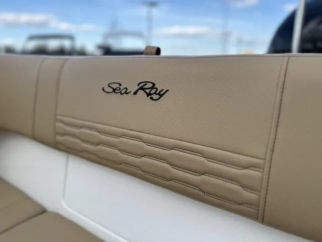 Slide: The Image of Sea Ray SPX 190 Outboard 2023 - 40