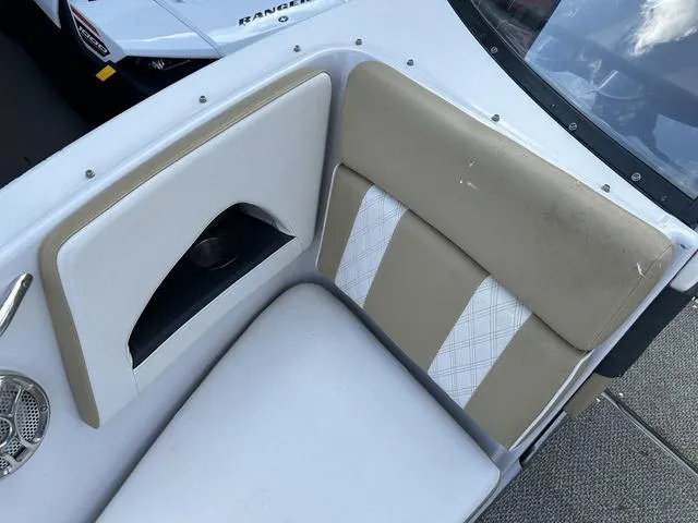 Slide: The Image of Glastron GT 225 2016 - 21