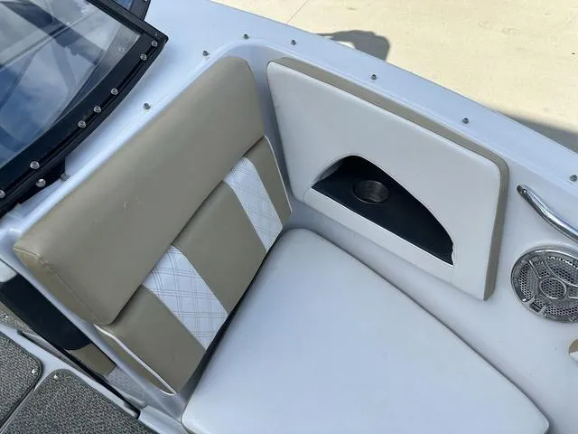 Slide: The Image of Glastron GT 225 2016 - 22