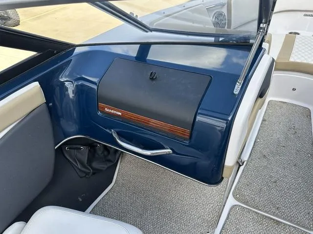 Slide: The Image of Glastron GT 225 2016 - 25