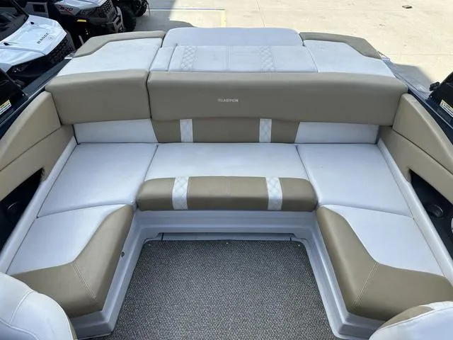 Slide: The Image of Glastron GT 225 2016 - 28