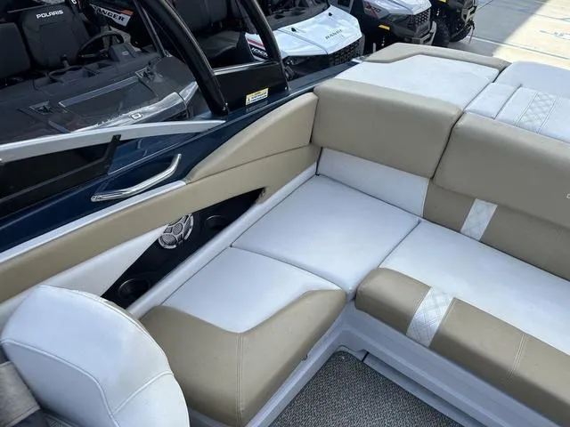 Slide: The Image of Glastron GT 225 2016 - 29