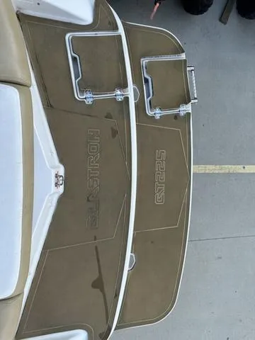 Slide: The Image of Glastron GT 225 2016 - 33