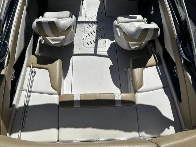 Slide: The Image of Glastron GT 225 2016 - 6