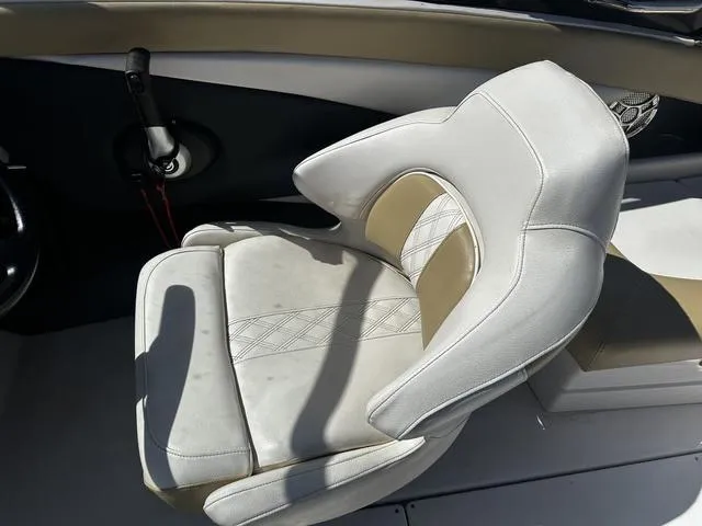 Slide: The Image of Glastron GT 225 2016 - 8