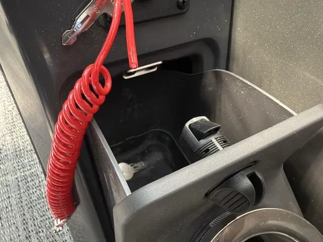 Slide: The Image of Bennington 22ML Cruise Tri-Toon Pontoon 2025 - 56