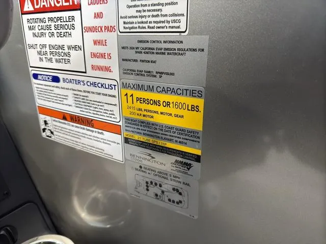 Slide: The Image of Bennington 22ML Cruise Tri-Toon Pontoon 2025 - 57