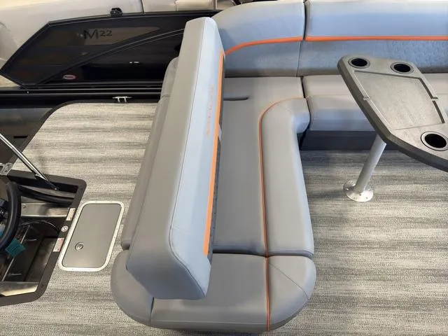 Slide: The Image of Bennington 22ML Cruise Tri-Toon Pontoon 2025 - 62