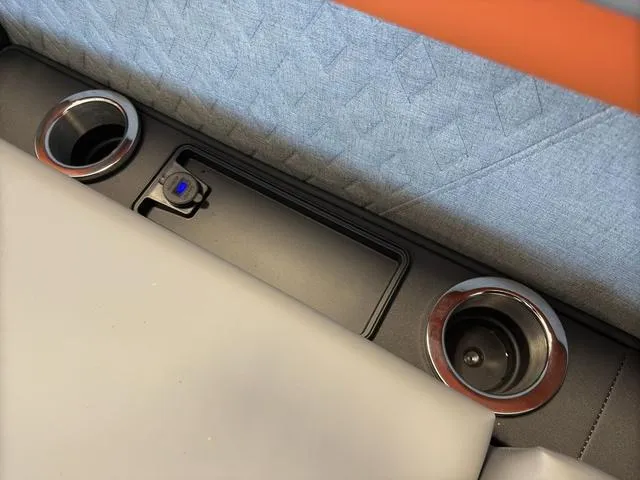 Slide: The Image of Bennington 22ML Cruise Tri-Toon Pontoon 2025 - 77