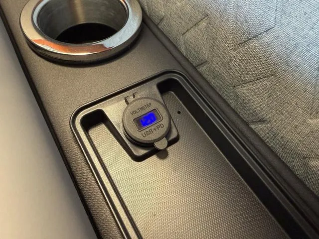 Slide: The Image of Bennington 22ML Cruise Tri-Toon Pontoon 2025 - 78