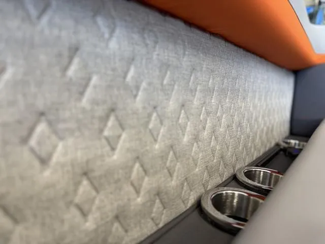 Slide: The Image of Bennington 22ML Cruise Tri-Toon Pontoon 2025 - 80