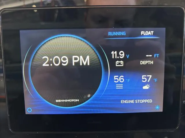 Slide: The Image of Bennington 22ML Cruise Tri-Toon Pontoon 2025 - 86