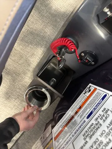 Slide: The Image of Bennington 22 MSB Tritoon Pontoon 2025 - 30