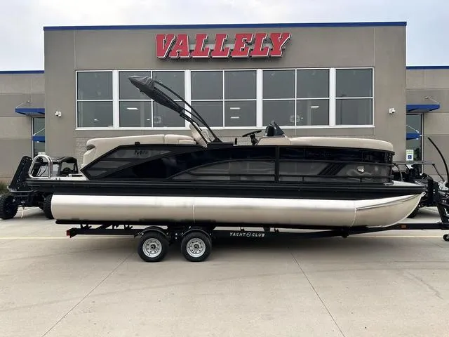 Slide: The Image of Bennington M 22 MFB Quad Bench 2025 - 1