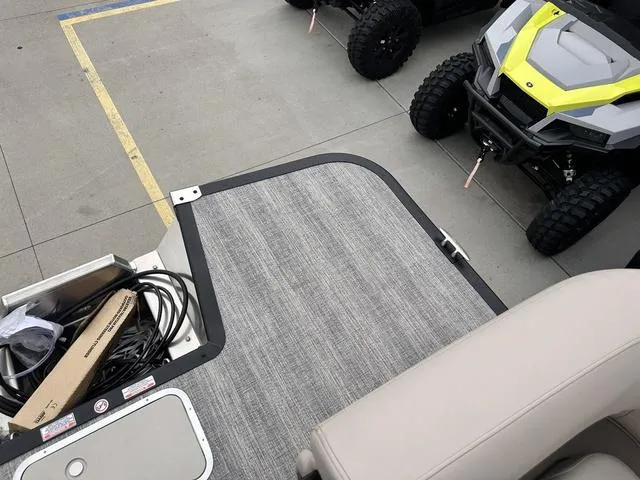 Slide: The Image of Bennington M 22 MFB Quad Bench 2025 - 24