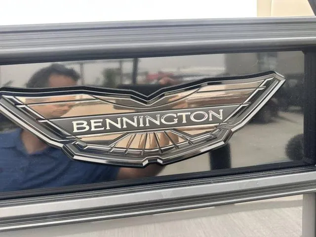 Slide: The Image of Bennington M 22 MFB Quad Bench 2025 - 28