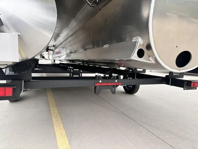 Slide: The Image of Bennington M 22 MFB Quad Bench 2025 - 31