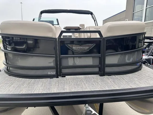 Slide: The Image of Bennington M 22 MFB Quad Bench 2025 - 4