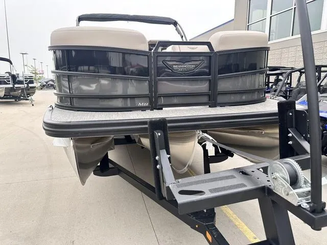 Slide: The Image of Bennington M 22 MFB Quad Bench 2025 - 5