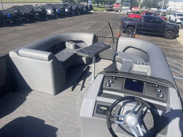 Slide: The Image of Bennington 23LSR SPS Tri-Toon Pontoon 2025 - 26