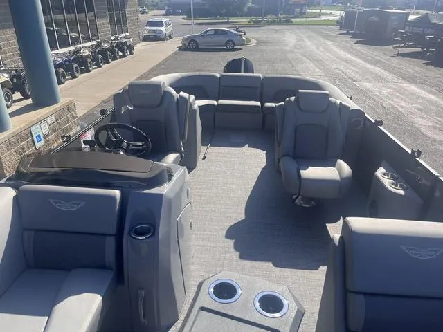 Slide: The Image of Bennington 23LSR SPS Tri-Toon Pontoon 2025 - 30