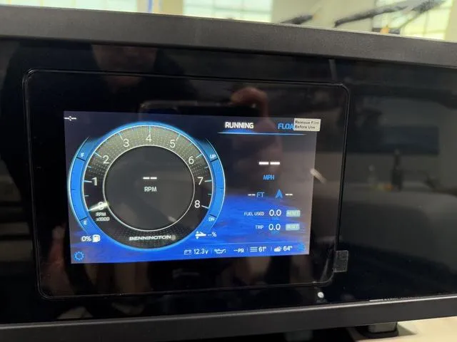Slide: The Image of Bennington 22MSB SPS Tri-Toon Pontoon 2025 - 25