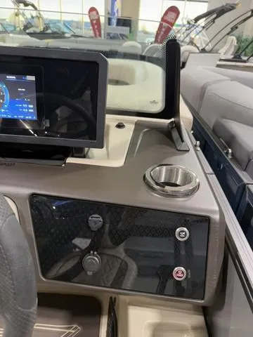 Slide: The Image of Bennington 22MSB SPS Tri-Toon Pontoon 2025 - 28