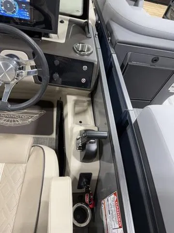 Slide: The Image of Bennington 22MSB SPS Tri-Toon Pontoon 2025 - 29